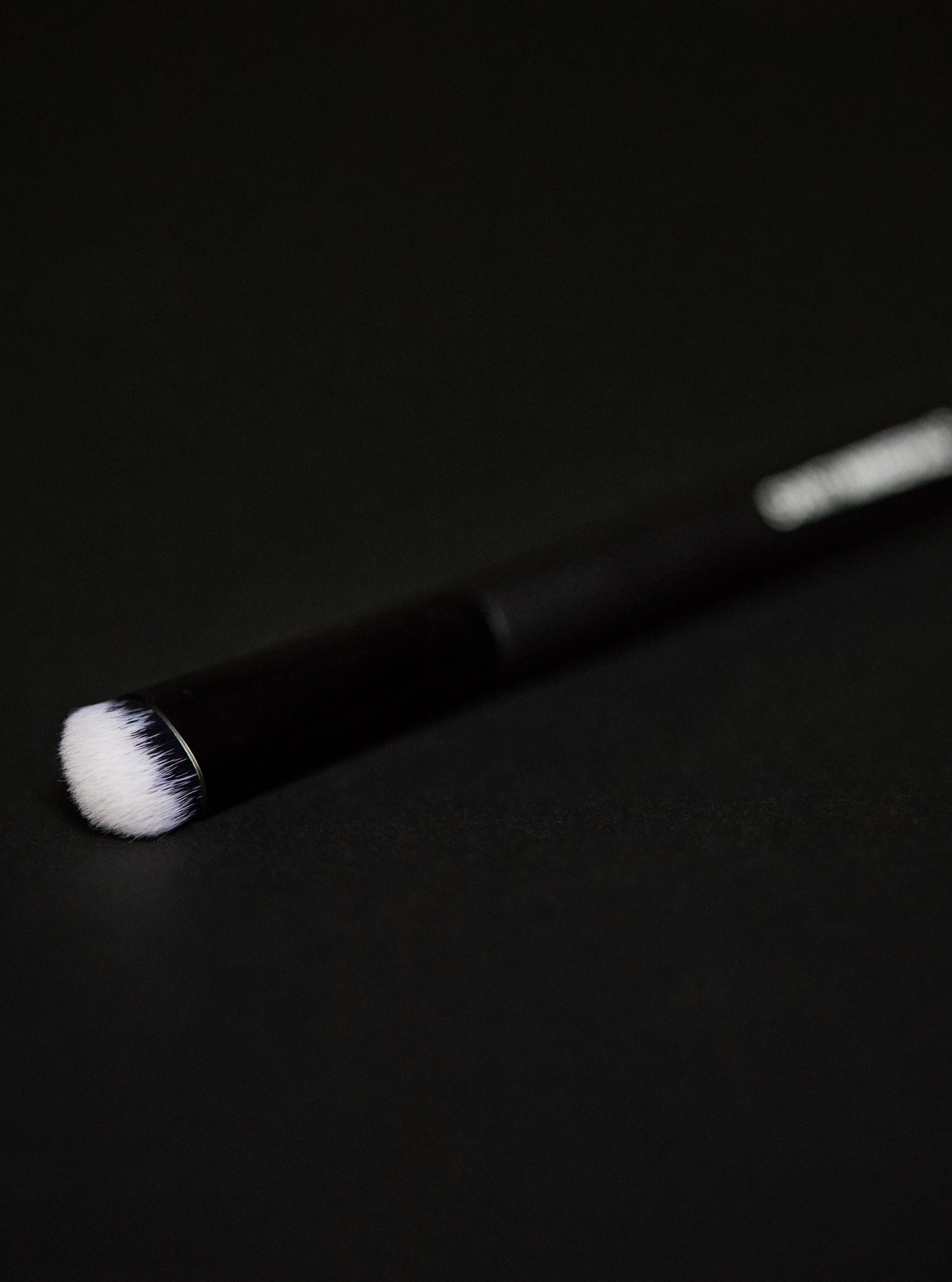 Saint Minerals All Over Eye Colour Brush